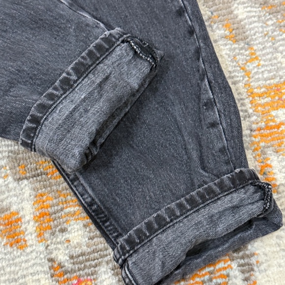 ASOS DESIGN High rise tapered denim jeans washed distressed black ladies size 26 - Picture 2 of 8